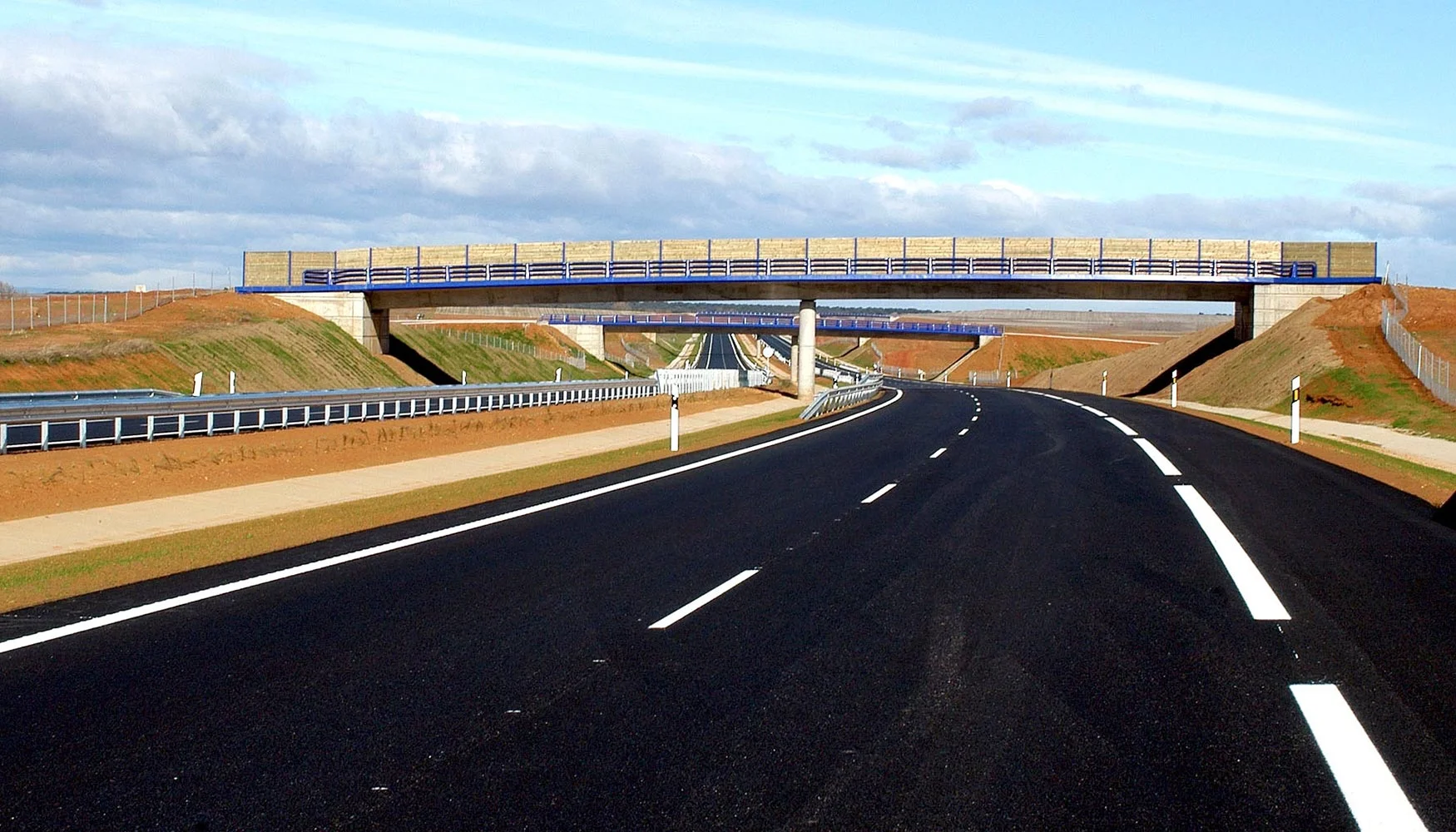 Desarrollo de nuevas metodologías de auscultación para carreteras en Bogotá.